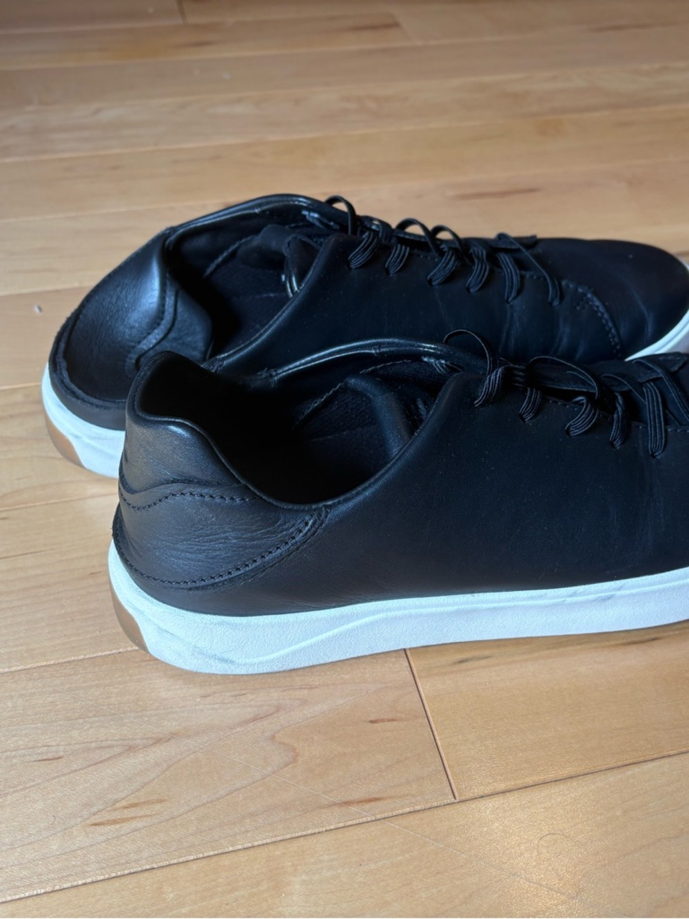 Olukai Lae'Ahi Li'Ili Sneakers - Men's leather black